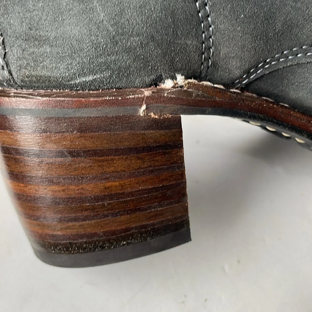 Frye these stunning